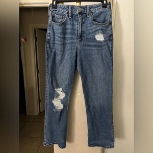 EUC Hollister Distressed ultra high rise Blue Jeans, Size 26